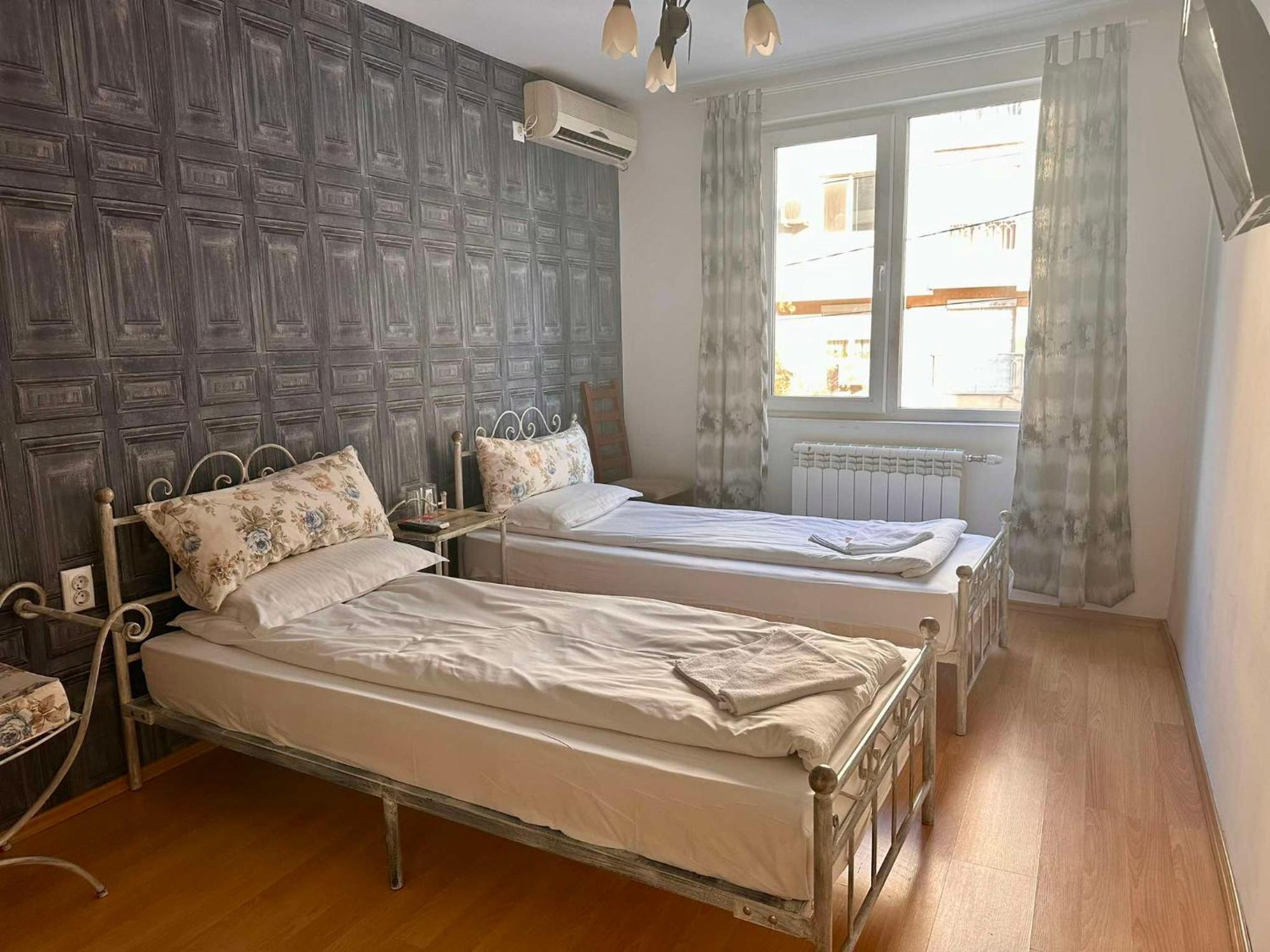 Family Hotel Amor Rusze Kültér fotó