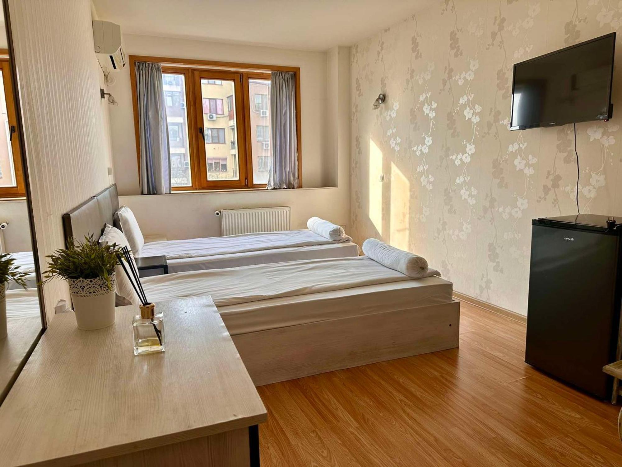 Family Hotel Amor Rusze Kültér fotó